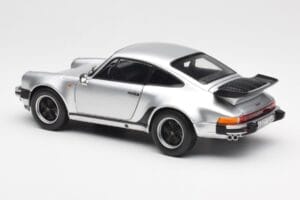 Porsche 911 930 Turbo 3.3 Srebrny Norev 1:18 187574 Metal — zdjęcie 7 z 8