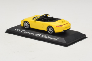 Porsche 911 991 Carrera 4S Kabriolet Żółty Minichamps 1:43 WAP0201120C Metal — zdjęcie 3 z 5