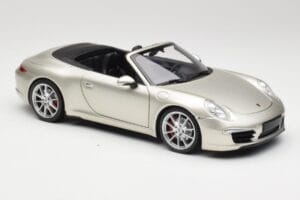 Porsche 911 991 Carrera S Kabriolet GT Srebrny Metalik Minichamps 1:18 100061030 Metal — zdjęcie 6 z 8