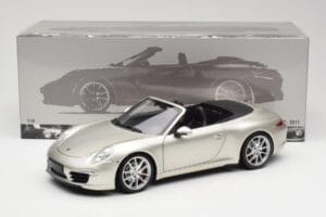 Porsche 911 991 Carrera S Kabriolet GT Srebrny Metalik Minichamps 1:18 100061030 Metal — zdjęcie 8 z 8