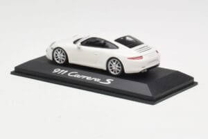 Porsche 911 991 Carrera S Biały IAA Frankfurt 2011 Minichamps 1:43 WAX20100090 Metal — zdjęcie 4 z 5
