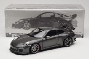 Porsche 911 991 GT3 Grey Metallic Minichamps 1:18 110062720 Metal — zdjęcie 8 z 8