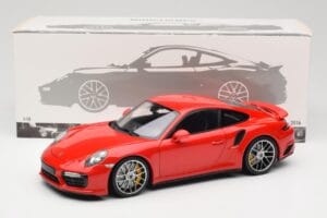 Porsche 911 991 Turbo S Guards Red Minichamps 1:18 110067122 Metal — zdjęcie 8 z 8