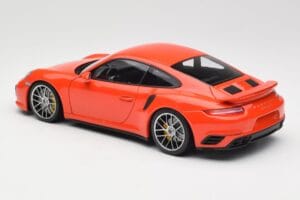 Porsche 911 991 Turbo S Lava Orange Minichamps 1:18 110067120 Metal — zdjęcie 7 z 8