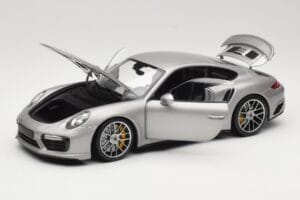 Porsche 911 991 Turbo S Srebrny Minichamps 1:18 113067126 Metal — zdjęcie 2 z 8