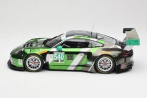 Porsche 911 991.1 GT3 R #540 Black Swan Racing P. Long / T. Pilgrim 24h Daytona 2016 Minichamps 1:18 155166540 Metal — zdjęcie 3 z 6