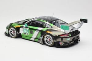 Porsche 911 991.1 GT3 R #540 Black Swan Racing P. Long / T. Pilgrim 24h Daytona 2016 Minichamps 1:18 155166540 Metal — zdjęcie 5 z 6