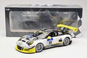Porsche 911 991.1 GT3 R #911 Manthey Racing N. Tandy / E. Bamber 24h Nurburgring 2016 Minichamps 1:18 155166911 Metal — zdjęcie 6 z 6