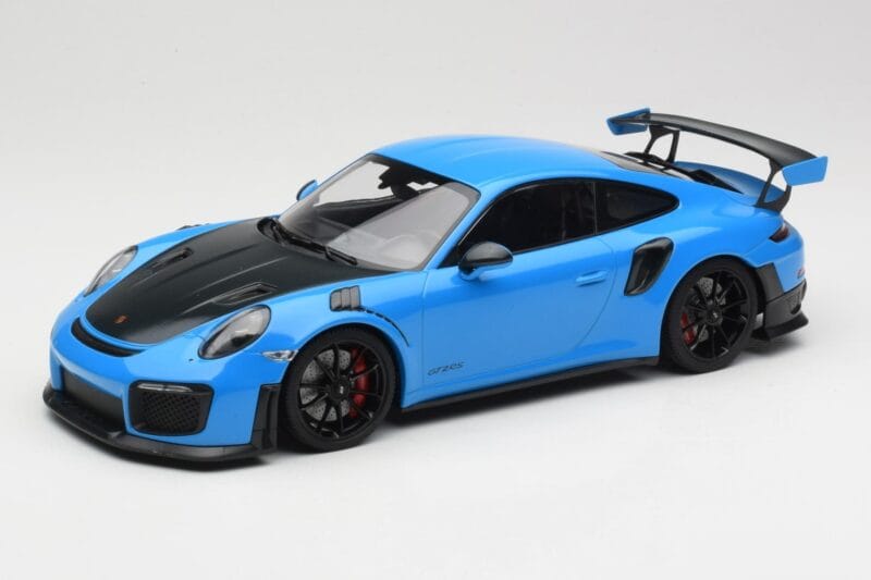 Porsche 911 991.2 GT2 RS Niebieski z Czarnymi Felgami Minichamps 1:18 155068308 Metal
