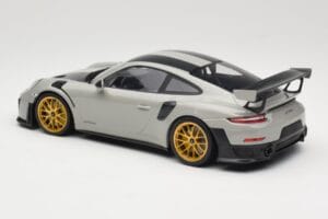 Porsche 911 991.2 GT2 RS Chalk Weissach Package Złote Felgi Minichamps 1:18 155068304 Metal — zdjęcie 5 z 6