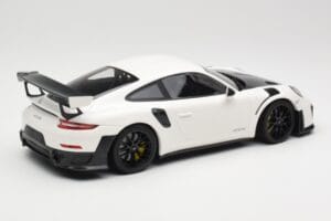 Porsche 911 991.2 GT2 RS Biały z Czarnymi Felgami Minichamps 1:18 155068310 Metal — zdjęcie 2 z 6