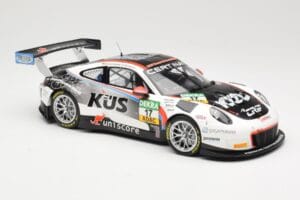 Porsche 911 991.2 GT3 R Kus Team 75 Bernhard #17 M. Ammermüller / M. Jaminet ADAC GT Masters 2017 Minichamps 1:18 155176917 M — zdjęcie 4 z 6