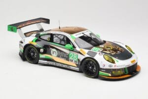 Porsche 911 991.2 GT3 R #28 Alegra Motorsports D. de Quesada / M. Morad Class Winners 24 Hours of Daytona 2017 Minichamps 1:1 — zdjęcie 4 z 6