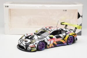 Porsche 911 991.2 GT3 R #8 Iron Force Ring Police 24 Hours Nürburgring 2019 Minichamps 1:18 153196088 Metal — zdjęcie 6 z 6