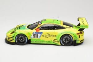 Porsche 911 991.2 GT3 R #911 Manthey Racing R. Dumas / F. Makowiecki 24 Hours of Nurburgring 2017 Minichamps 1:18 155176911 M — zdjęcie 3 z 6