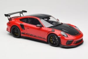 Porsche 911 991.2 GT3 RS Weissach Package Guards Red Czarne Felgi Minichamps 1:18 153068223 Metal — zdjęcie 4 z 6