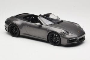 Porsche 911 992 Carrera 4 GTS Kabriolet Grey Metallic Minichamps 1:18 155063031 Metal — zdjęcie 4 z 6