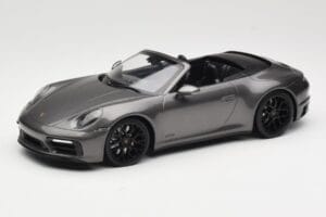 Porsche 911 992 Carrera 4 GTS Kabriolet Grey Metallic Minichamps 1:18 155063031 Metal