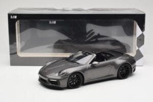 Porsche 911 992 Carrera 4 GTS Kabriolet Grey Metallic Minichamps 1:18 155063031 Metal — zdjęcie 6 z 6