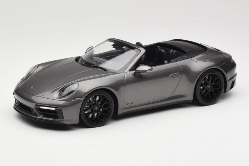 Porsche 911 992 Carrera 4 GTS Kabriolet Grey Metallic Minichamps 1:18 155063031 Metal