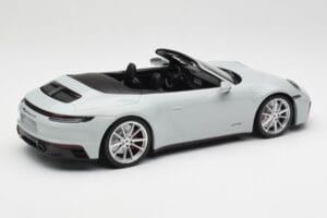 Porsche 911 992 Carrera 4 GTS Kabriolet Szary Minichamps 1:18 155063034 Metal — zdjęcie 3 z 6