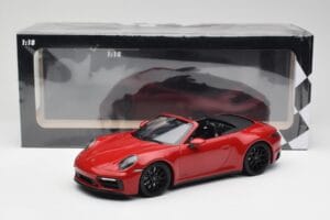 Porsche 911 992 Carrera 4 GTS Kabriolet Czerwony Minichamps 1:18 155063032 Metal — zdjęcie 6 z 6