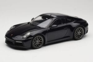 Porsche 911 992 Carrera 4S Blue Metallic Minichamps 1:18 155067321 Metal