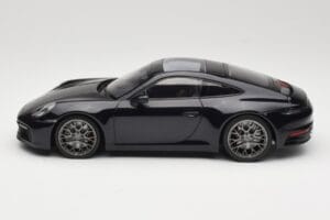 Porsche 911 992 Carrera 4S Blue Metallic Minichamps 1:18 155067321 Metal — zdjęcie 5 z 6