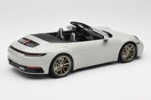 Porsche 911 992 Carrera 4S Kabriolet Szary Minichamps 1:18 155067335 Metal — zdjęcie 2 z 6