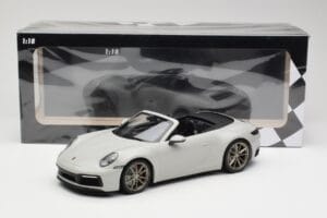 Porsche 911 992 Carrera 4S Kabriolet Szary Minichamps 1:18 155067335 Metal — zdjęcie 6 z 6