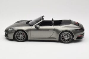 Porsche 911 992 Carrera 4S Kabriolet Mamba Green Metallic Minichamps 1:18 155067337 Metal — zdjęcie 3 z 6