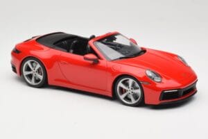 Porsche 911 992 Carrera 4S Kabriolet Czerwony Minichamps 1:18 155067331 Metal — zdjęcie 4 z 6