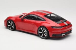 Porsche 911 992 Carrera 4S Carmine Red Minichamps 1:18 155067326 Metal — zdjęcie 5 z 6