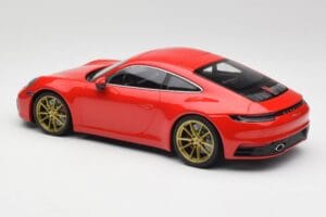 Porsche 911 992 Carrera 4S Guards Czerwony & Złote Felgi Minichamps 1:18 153067328 Metal — zdjęcie 5 z 6