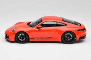 Porsche 911 992 Carrera 4S Lava Pomarańczowy Minichamps 1:18 155067327 Metal — zdjęcie 3 z 6