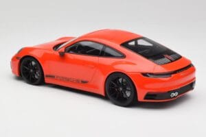 Porsche 911 992 Carrera 4S Lava Pomarańczowy Minichamps 1:18 155067327 Metal — zdjęcie 5 z 6