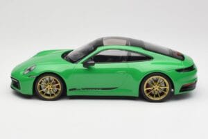 Porsche 911 992 Carrera 4S Python Green Minichamps 1:18 155067325 Metal — zdjęcie 3 z 6