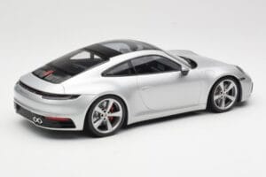 Porsche 911 992 Carrera 4S Srebrny Minichamps 1:18 155067322 Metal — zdjęcie 2 z 6