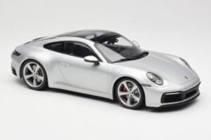 Porsche 911 992 Carrera 4S Srebrny Minichamps 1:18 155067322 Metal — zdjęcie 4 z 6