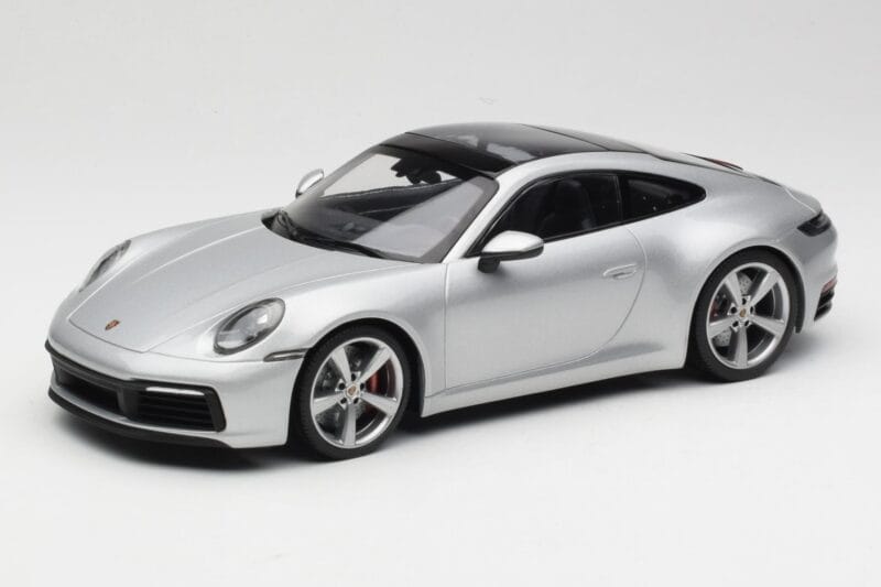 Porsche 911 992 Carrera 4S Srebrny Minichamps 1:18 155067322 Metal