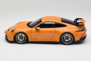 Porsche 911 992 GT3 Bahama Yellow Norev 1:18 187387 Metal — zdjęcie 4 z 8