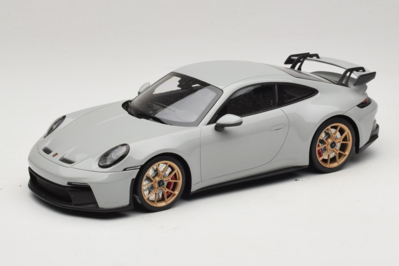 Porsche 911 992 GT3 Chalk Złote Felgi Minichamps 1:18 117069001 Metal