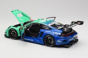 Porsche 911 992 GT3 R Falken #44 D. Eriksson / T. Heinemann 24 Hours of Nurburgring 2023 Minichamps 1:18 113236344 Metal — zdjęcie 5 z 8