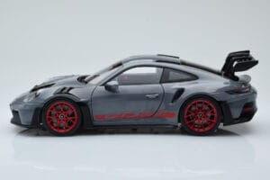 Porsche 911 992 GT3 RS Arctic Szary Pyro Czerwony Norev 1:18 187350 Metal — zdjęcie 4 z 8