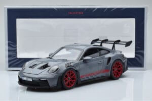 Porsche 911 992 GT3 RS Arctic Szary Pyro Czerwony Norev 1:18 187350 Metal — zdjęcie 8 z 8