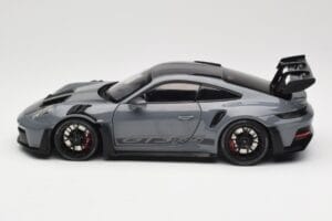 Porsche 911 992 GT3 RS Crayon Weissach Package & Black Wheels Minichamps 1:18 110062024 Metal — zdjęcie 4 z 8