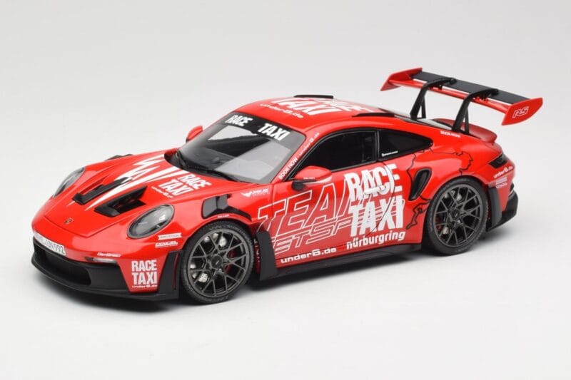 Porsche 911 992 GT3 RS Getspeed Race Taxi Guards Red Minichamps 1:18 110062040 Metal
