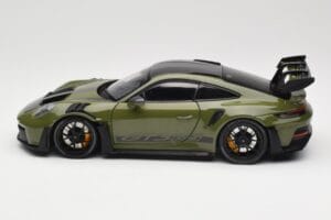 Porsche 911 992 GT3 RS Nato Olive & Black Wheels Minichamps 1:18 110062027 Metal — zdjęcie 4 z 8