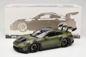 Porsche 911 992 GT3 RS Nato Olive & Black Wheels Minichamps 1:18 110062027 Metal — zdjęcie 8 z 8