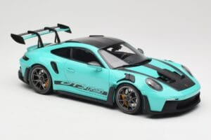 Porsche 911 992 GT3 RS Python Green & Dark Silver Wheels Minichamps 1:18 110062026 Metal — zdjęcie 6 z 8